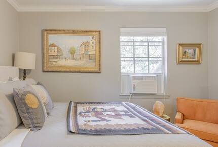 Refined Hill Country Retreat on 30 Acres - Driftwood, Texas