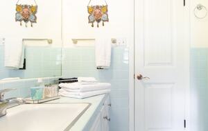 Refined Hill Country Retreat on 30 Acres - Driftwood, Texas