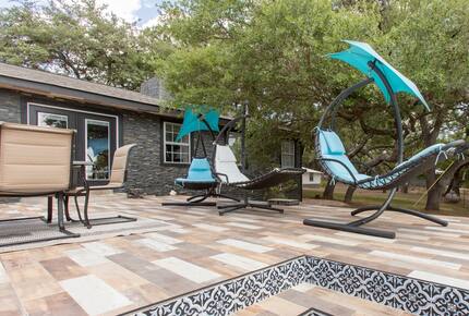 Refined Hill Country Retreat on 30 Acres - Driftwood, Texas