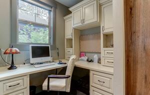 Modern Mountain Escape with Luxe Indoor-Outdoor Living - Bend, Oregon