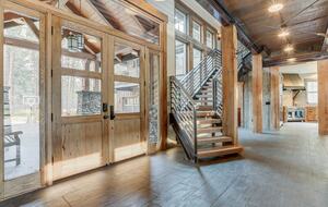 Modern Mountain Escape with Luxe Indoor-Outdoor Living - Bend, Oregon