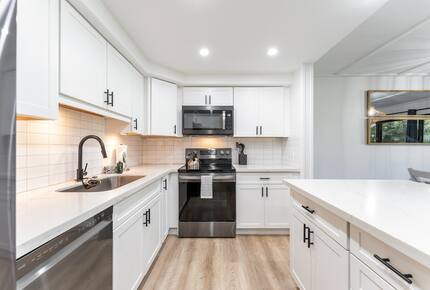 Serene Stay Steps from Maui Shores - Kihei, Hawaii