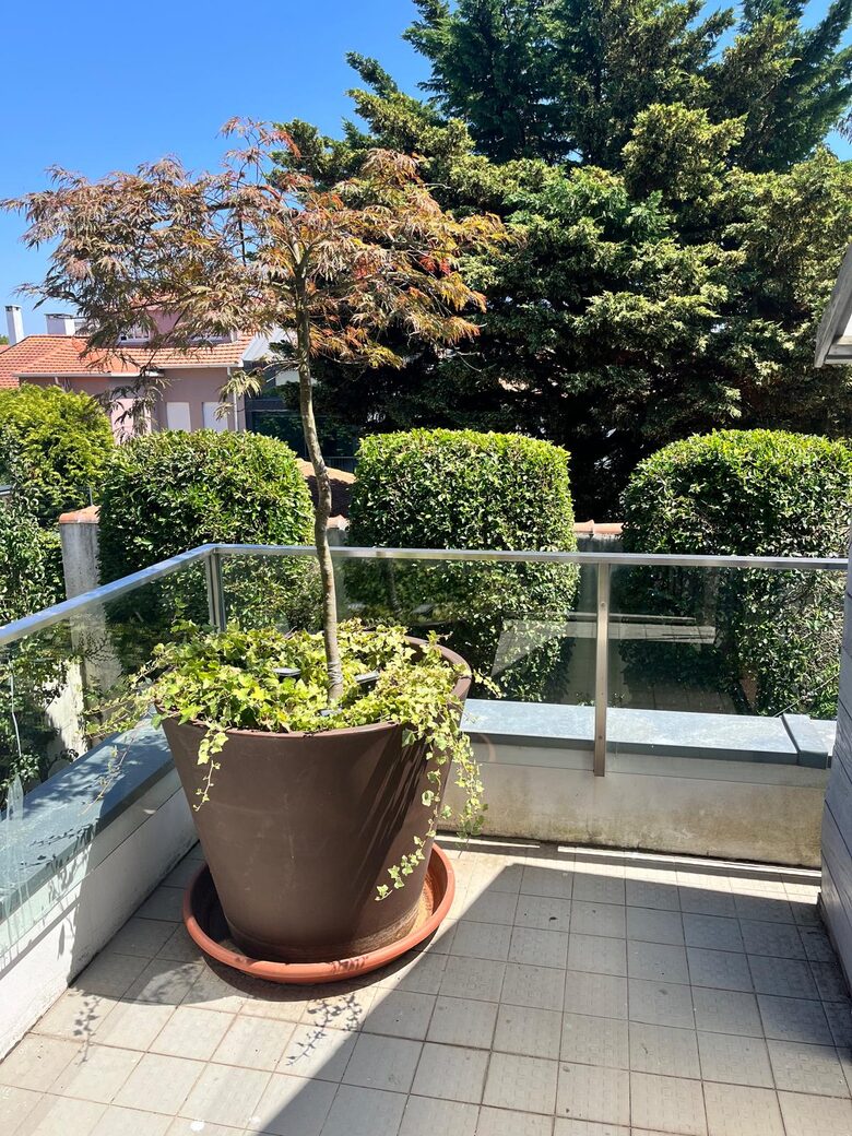 Skyline Serenity | A Contemporary Porto Townhouse - Porto, Portugal