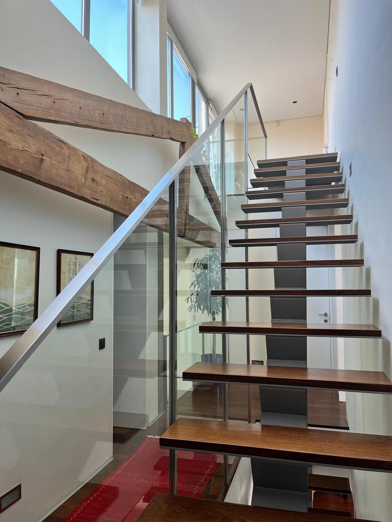 Skyline Serenity | A Contemporary Porto Townhouse - Porto, Portugal