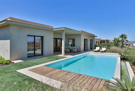 Algarve Waterfront Villa with pool - Faro, Portugal