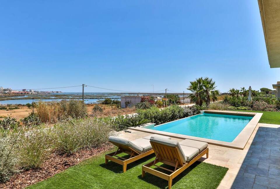 Algarve Waterfront Villa with pool - Faro, Portugal