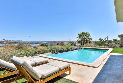 Algarve Waterfront Villa with pool - Faro, Portugal