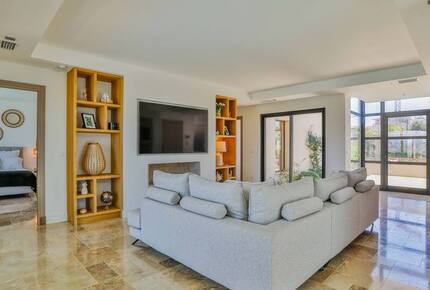 Algarve Waterfront Villa with pool - Faro, Portugal