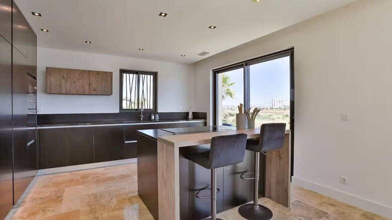 Algarve Waterfront Villa with pool - Faro, Portugal