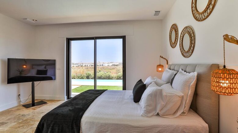 Algarve Waterfront Villa with pool - Faro, Portugal