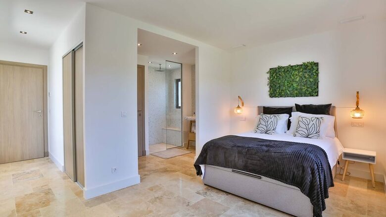 Algarve Waterfront Villa with pool - Faro, Portugal