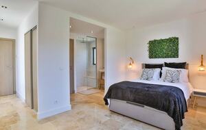 Algarve Waterfront Villa with pool - Faro, Portugal