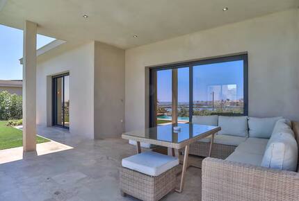 Algarve Waterfront Villa with pool - Faro, Portugal