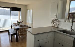 San Francisco Bay Waterfront Apartment - Tiburon, California