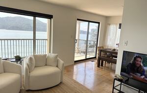 San Francisco Bay Waterfront Apartment - Tiburon, California
