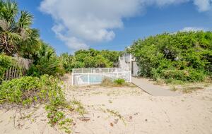 Tranquil Retreat with Private Pool - Eastpoint, Florida