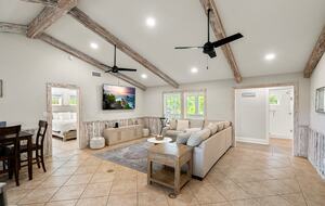 Tranquil Retreat with Private Pool - Eastpoint, Florida