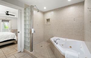 Tranquil Retreat with Private Pool - Eastpoint, Florida