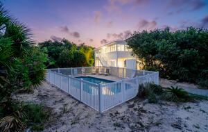 Tranquil Retreat with Private Pool - Eastpoint, Florida