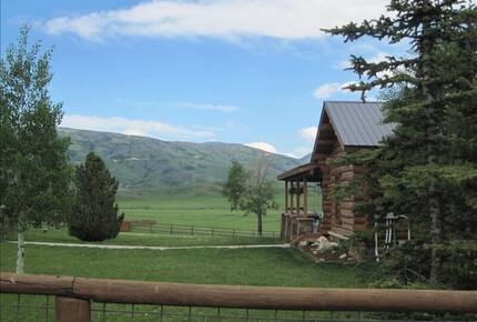 Luxury Log Ranch with Hot Tub, Sauna & Horse Facilities near Steamboat - Steamboat Springs, Colorado