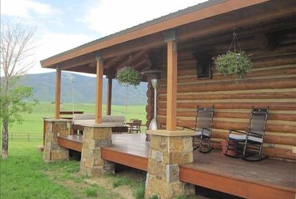 Luxury Log Ranch with Hot Tub, Sauna & Horse Facilities near Steamboat - Steamboat Springs, Colorado