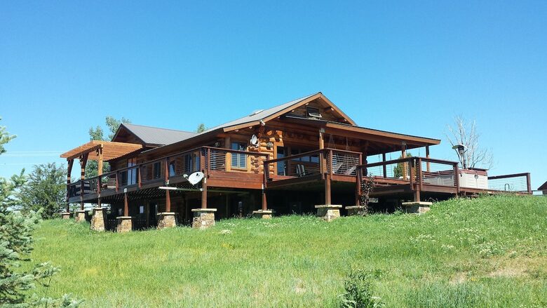 Luxury Log Ranch with Hot Tub, Sauna & Horse Facilities near Steamboat - Steamboat Springs, Colorado