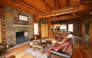 Luxury Log Ranch with Hot Tub, Sauna & Horse Facilities near Steamboat - Steamboat Springs, Colorado