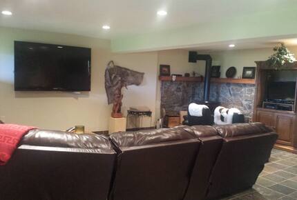 Luxury Log Ranch with Hot Tub, Sauna & Horse Facilities near Steamboat - Steamboat Springs, Colorado