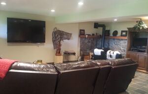 Luxury Log Ranch with Hot Tub, Sauna & Horse Facilities near Steamboat - Steamboat Springs, Colorado