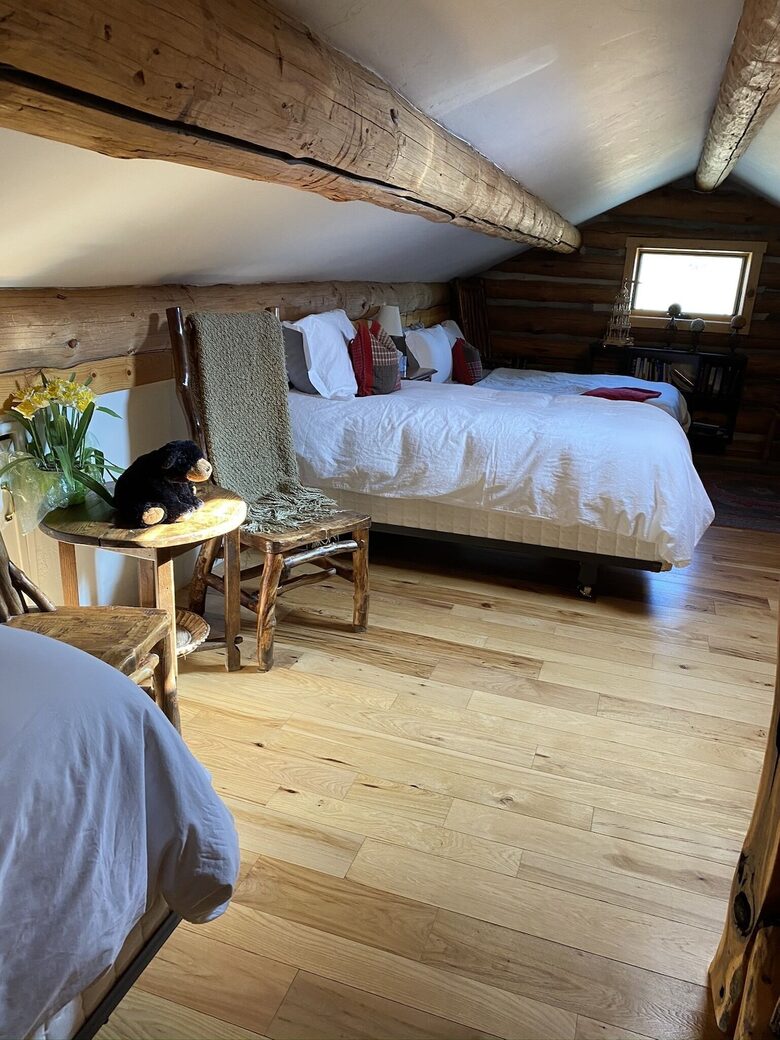 Luxury Log Ranch with Hot Tub, Sauna & Horse Facilities near Steamboat - Steamboat Springs, Colorado