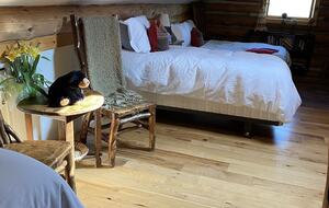 Luxury Log Ranch with Hot Tub, Sauna & Horse Facilities near Steamboat - Steamboat Springs, Colorado