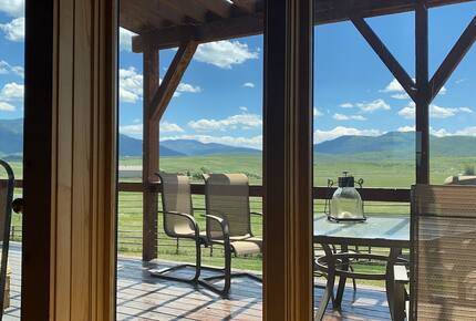 Luxury Log Ranch with Hot Tub, Sauna & Horse Facilities near Steamboat - Steamboat Springs, Colorado
