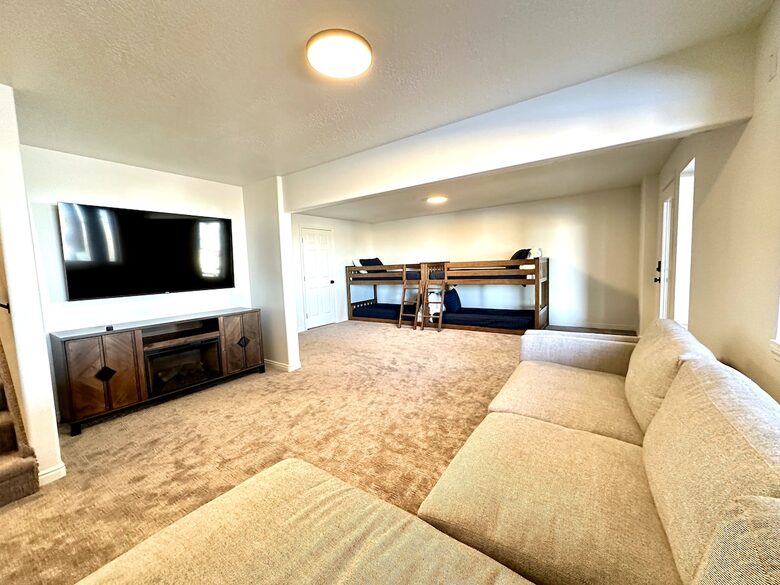 Refined Retreat at Bear Lake’s Sweetwater Golf Course - Garden City, Utah