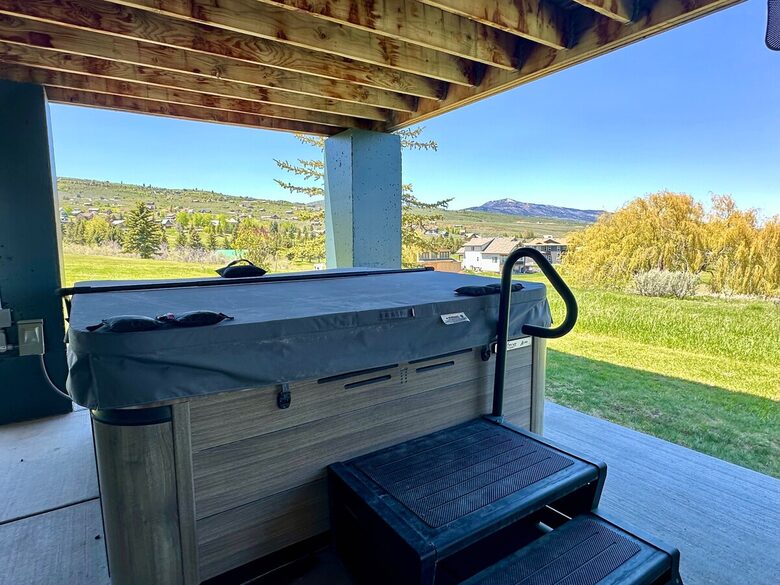 Refined Retreat at Bear Lake’s Sweetwater Golf Course - Garden City, Utah