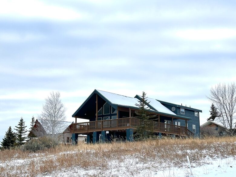Refined Retreat at Bear Lake’s Sweetwater Golf Course - Garden City, Utah