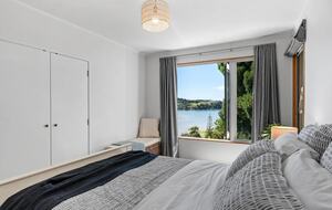 Matakana Haven with Panoramic Sea Views - Matakana, New Zealand