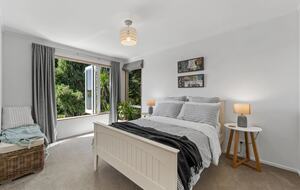 Matakana Haven with Panoramic Sea Views - Matakana, New Zealand