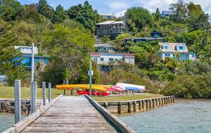 Matakana Haven with Panoramic Sea Views - Matakana, New Zealand