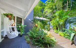 Hidden Gem at the Edge of Noosa National Park - Sunshine Coast, Australia