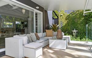 Hidden Gem at the Edge of Noosa National Park - Sunshine Coast, Australia