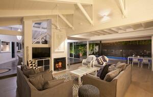 Hidden Gem at the Edge of Noosa National Park - Sunshine Coast, Australia