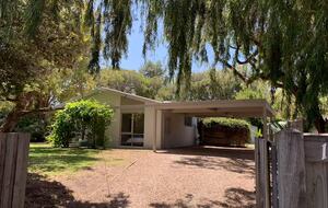 Coastal Getaway with Spacious Yard and Kayaks - Barwon Heads, Australia