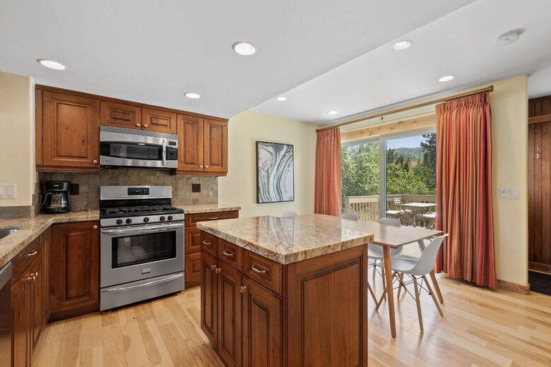 Townhome 5 min from Park City Mtn & Downtown! - Park City, Utah