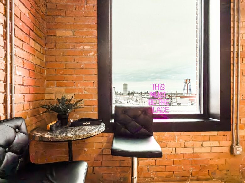 Downtown Idaho Falls Penthouse w/ in-suite Arcade, Pool Table, Sauna & 4DMassage Chair - Idaho Falls, Idaho