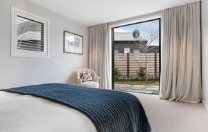 Modern Alpine Escape with Designer Finishes - Arrowtown, New Zealand