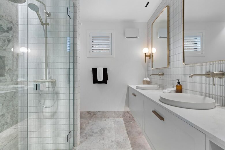 Modern Alpine Escape with Designer Finishes - Arrowtown, New Zealand