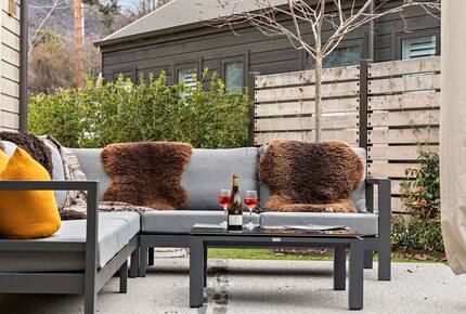 Modern Alpine Escape with Designer Finishes - Arrowtown, New Zealand