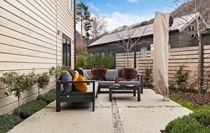 Modern Alpine Escape with Designer Finishes - Arrowtown, New Zealand