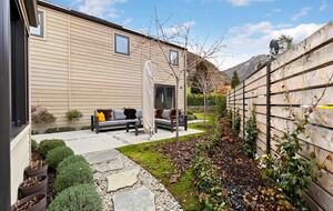 Modern Alpine Escape with Designer Finishes - Arrowtown, New Zealand