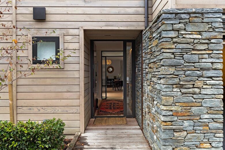 Modern Alpine Escape with Designer Finishes - Arrowtown, New Zealand